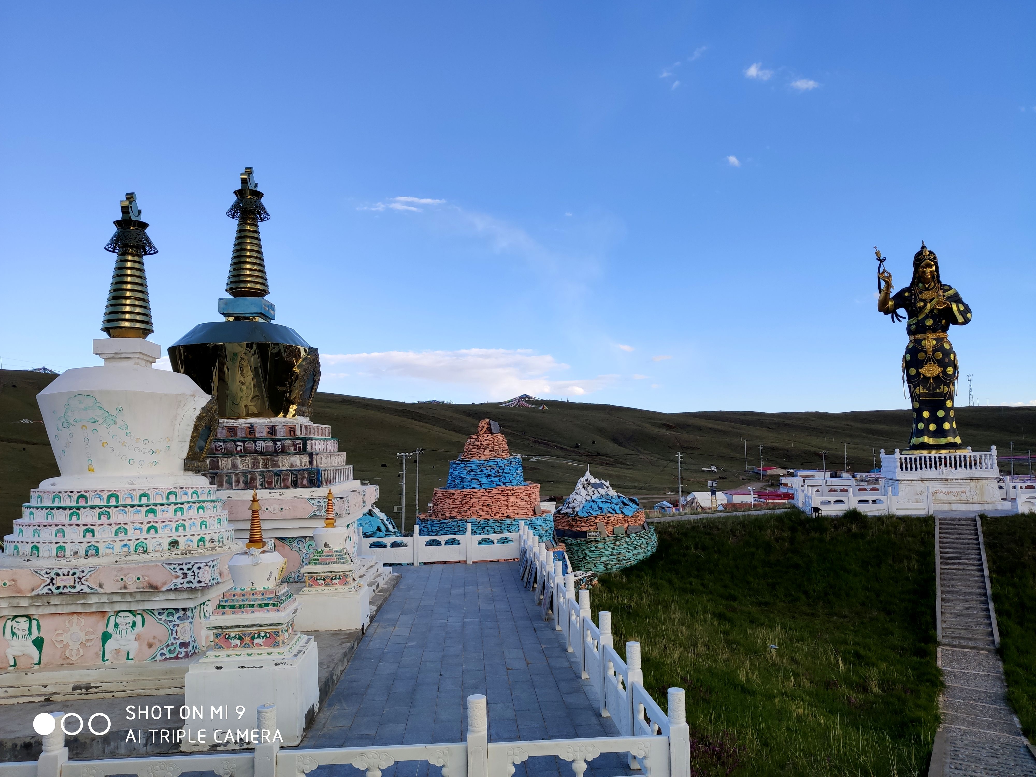 玛多县格萨尔王公园