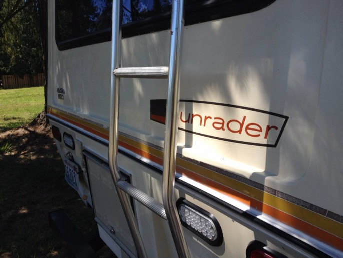 Toyota-Sunrader-4x4-RV-Motorhome-7-685x514.jpg