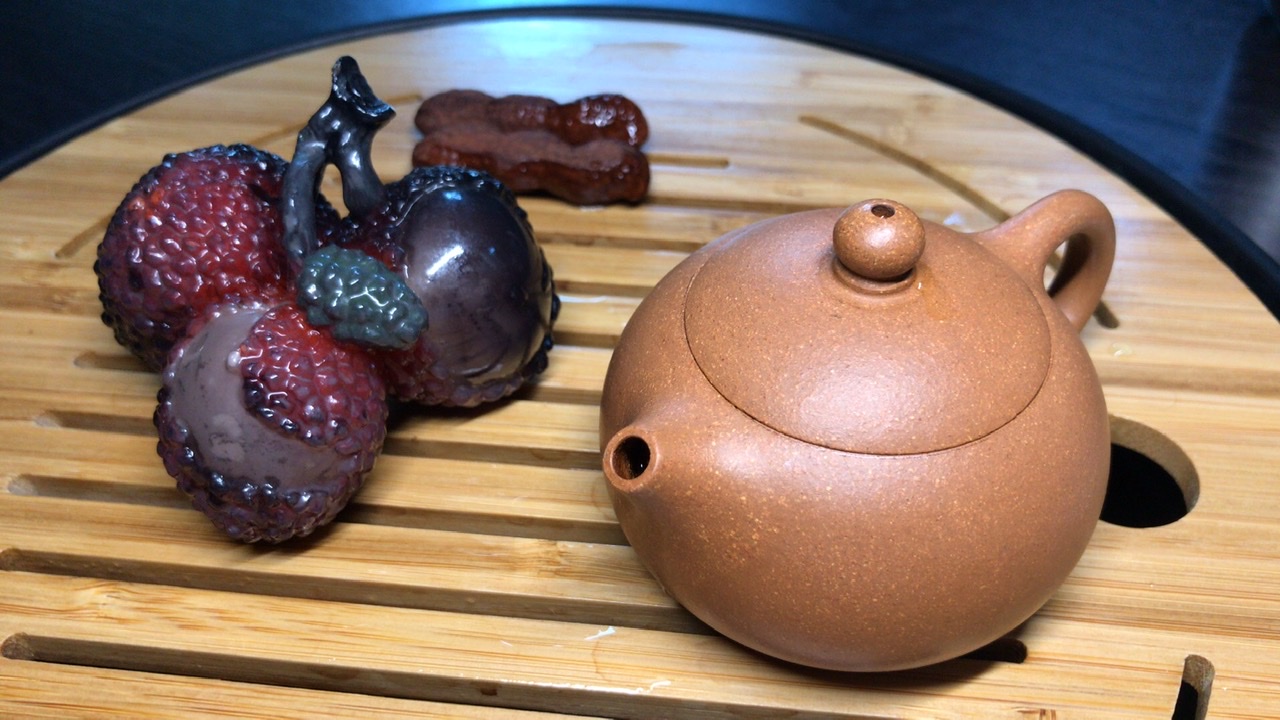 小西施壶养的还行