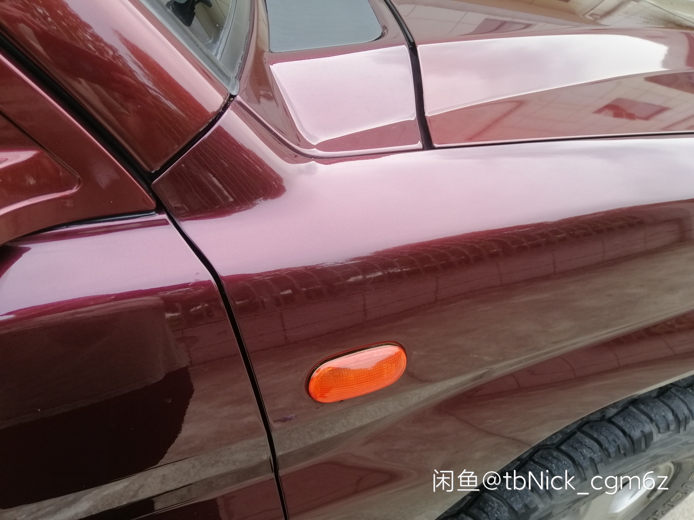 原装的pajero IO 转向灯。