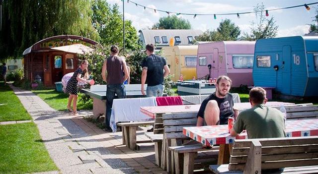 lucky_lake_hostel_amsterdam_01.jpg