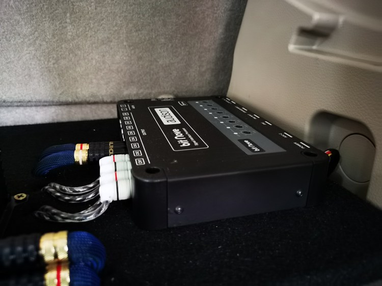 处理器提升声音解析力，保证音源质量。