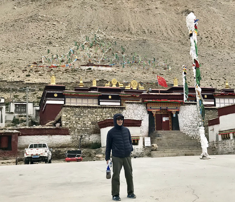 在绒布寺打卡。
