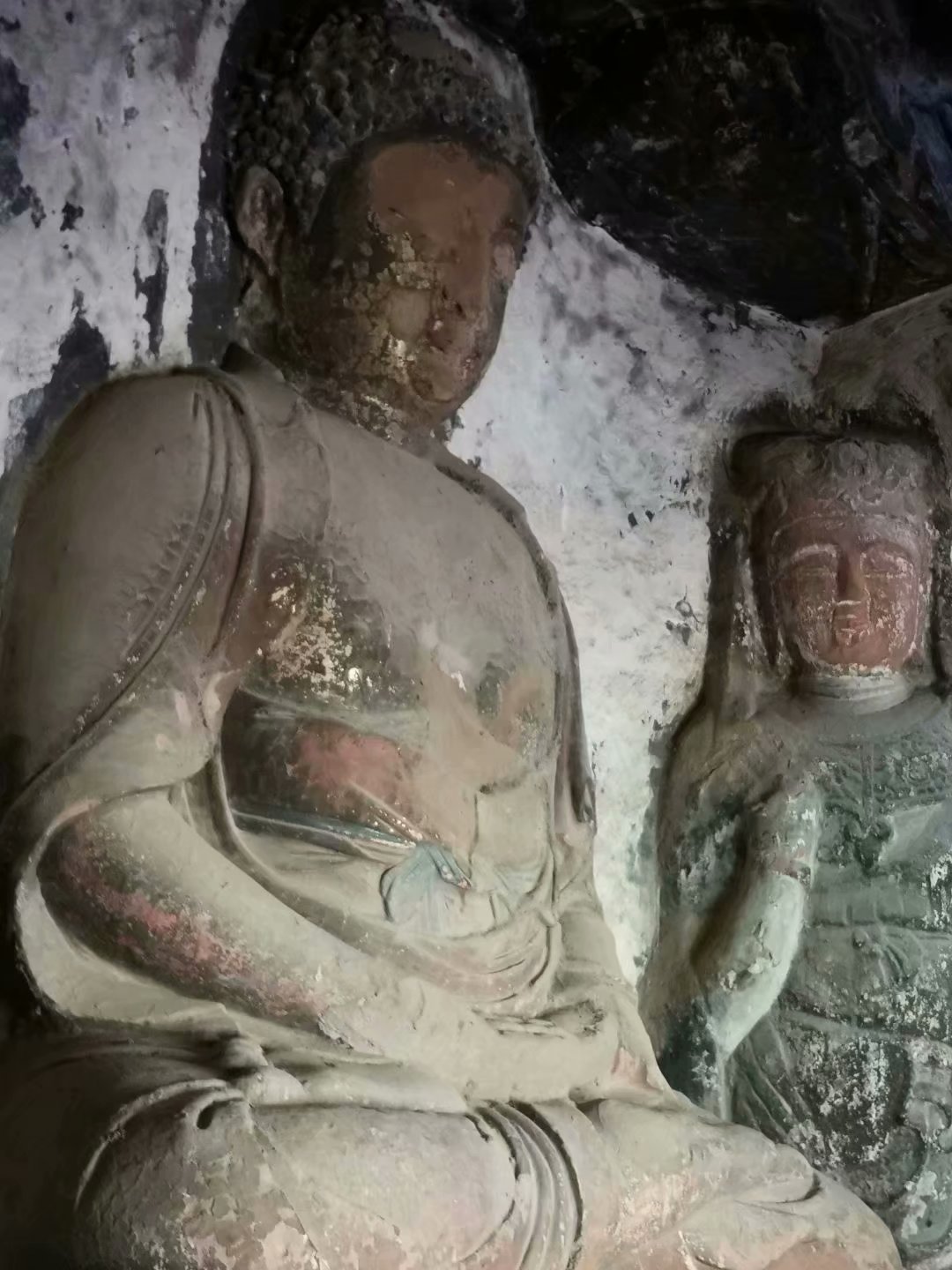 一早从乌海出发前往甘肃方向，连早点都是在车上吃点，京藏高速宁夏境内大部分封闭，四百多公里直到中午快两 ...