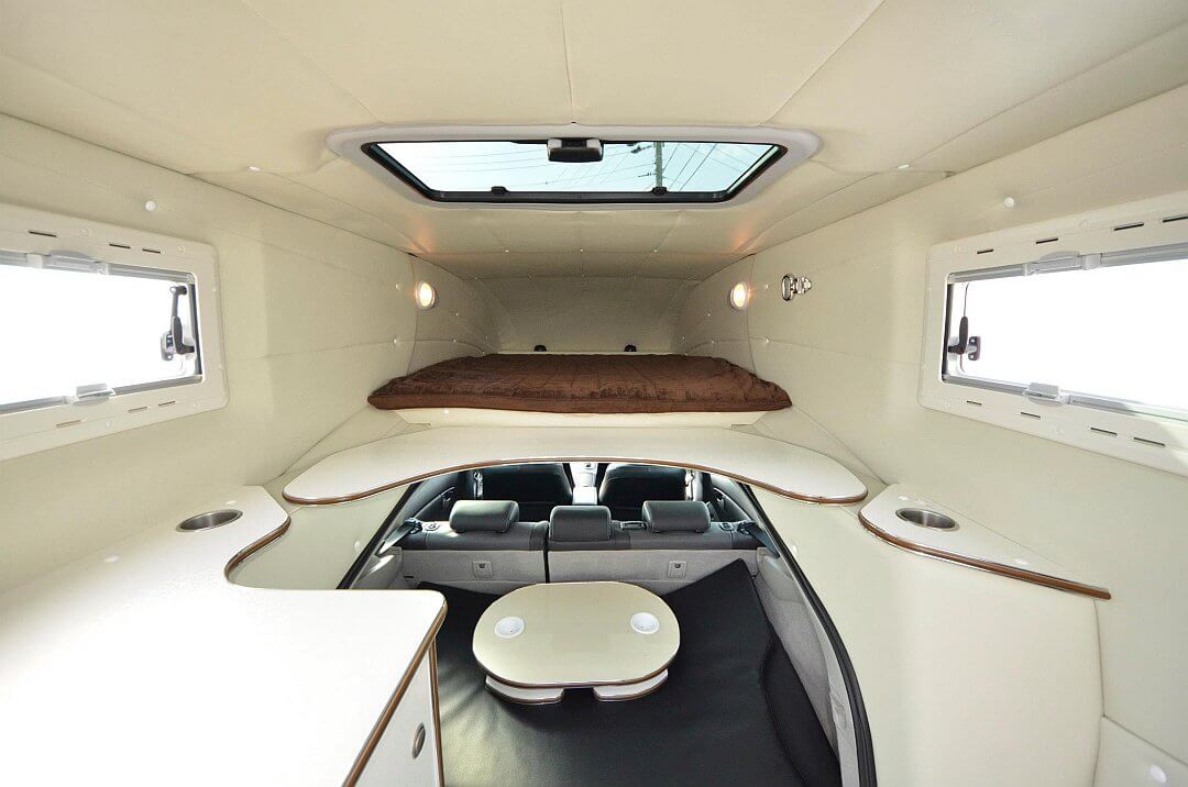 2013-Relax-Cabin-Toyota-Prius-Inside.jpg