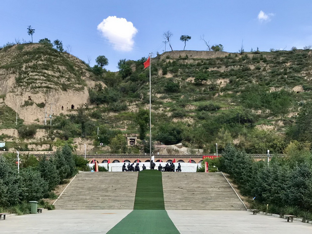 陕西榆林靖边县小河会议旧址。