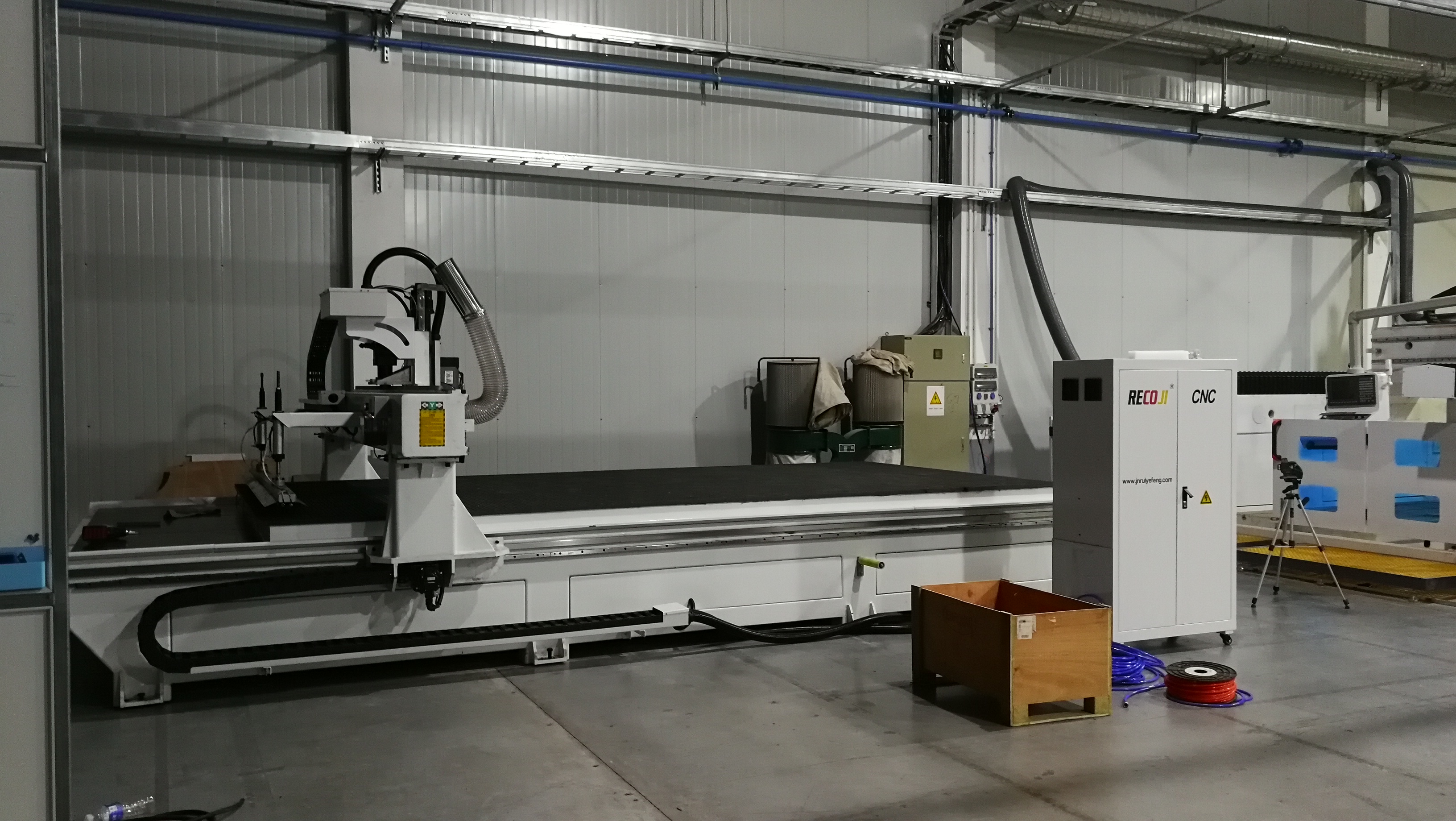 大幅面板材加工中心来了