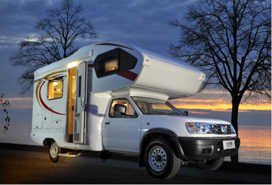 下面是东风单排皮卡的布局，我个人非常喜欢这个。