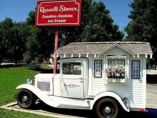 Best-Cool-Caravans-Camper-Vans-RVS-Ideas-for-Traavel-Trailers11.jpg