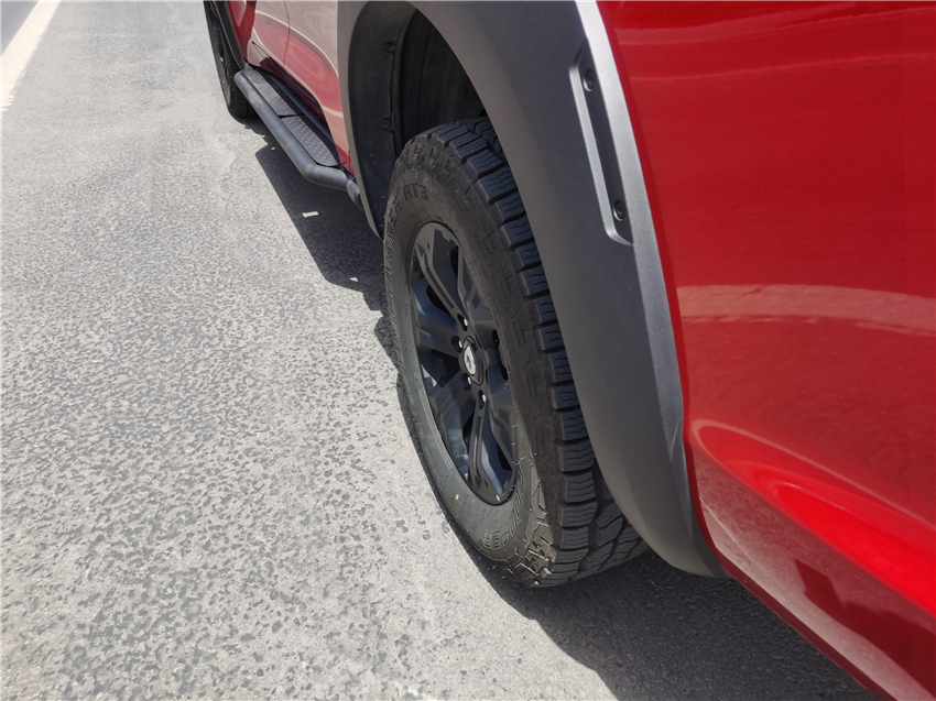 大轮胎抓地力很强，稳定性也很好