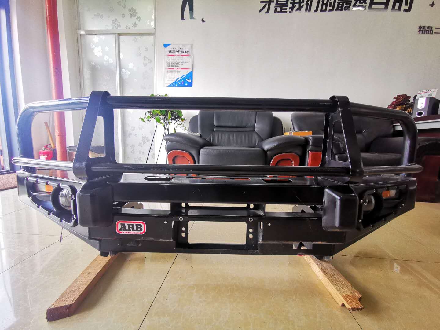 丰田LC100前杠，钢材质，