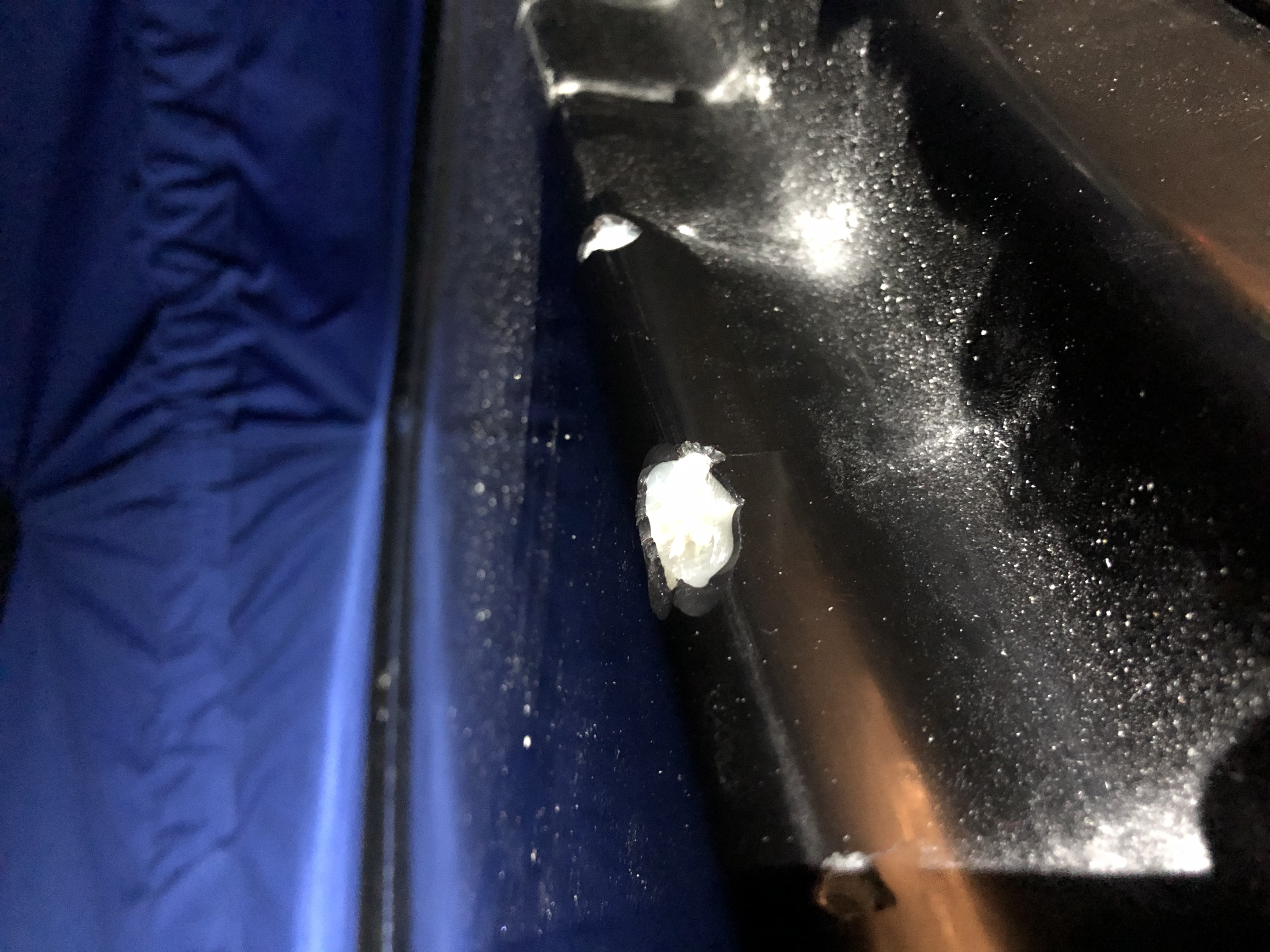 升顶骨架就是普通的玻璃钢，头很重且容易脆烂。既然都批量生产了，开模做铝合金顶应该是个好的选择。看似乎 ...