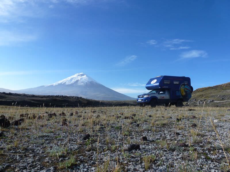 Am Cotopaxi Ecuador - Woelcke.jpg