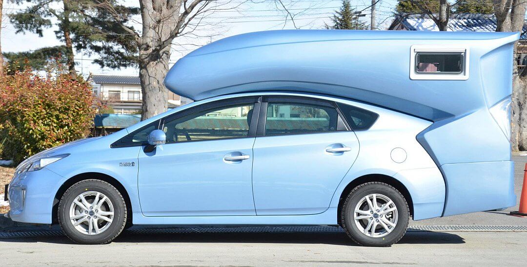 2013-Relax-Cabin-Toyota-Prius2.jpg