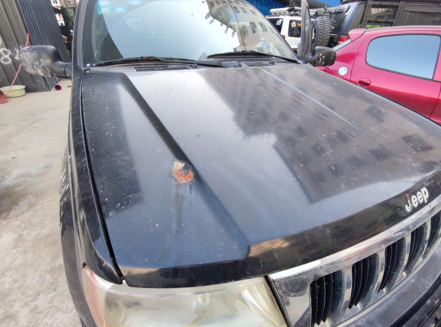 全车喷漆是少不了了