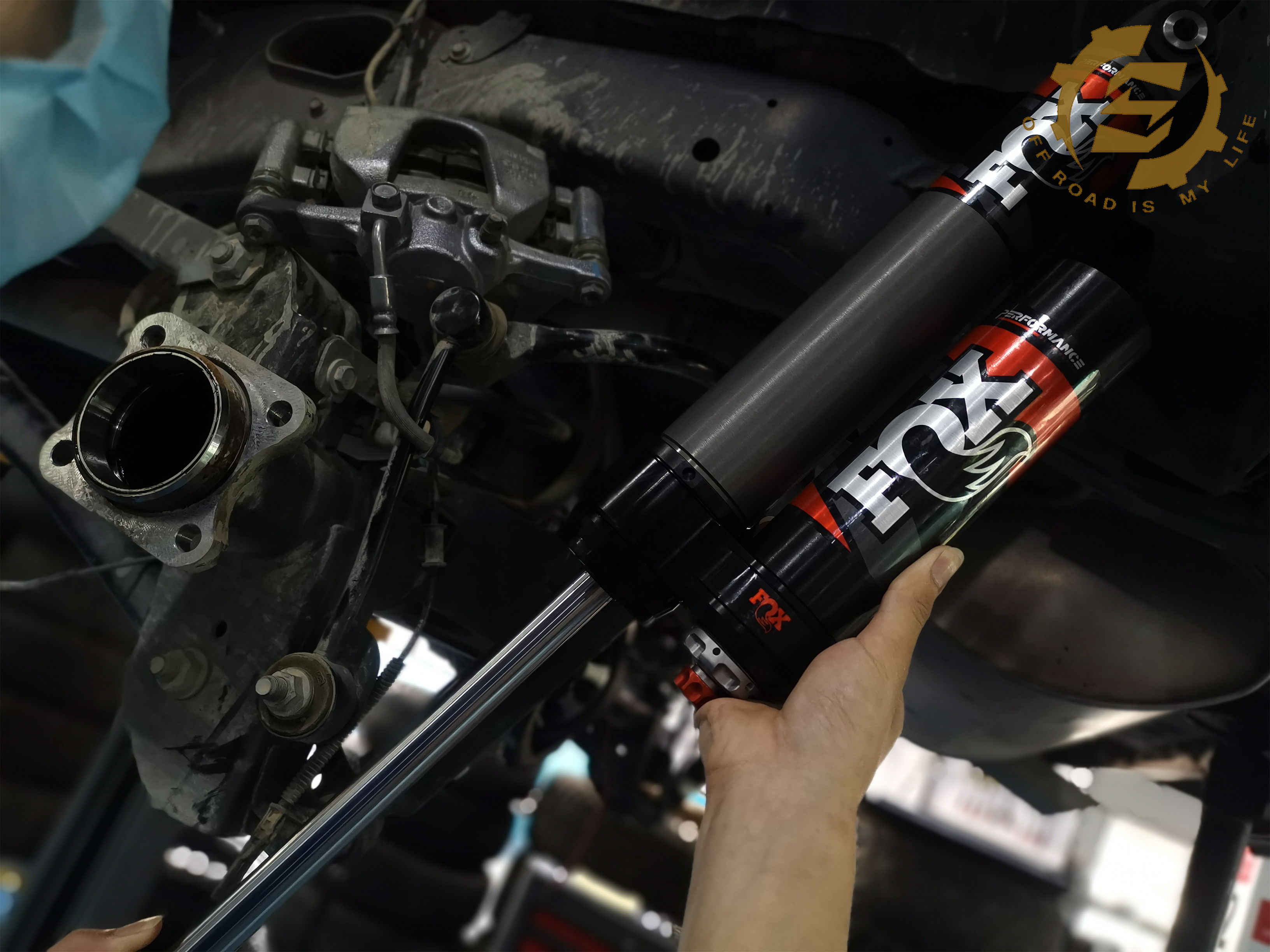 低速调整模式( LSc ) Low Speed Compression ，主要适用悬挂运动缓慢和减震器极限压缩的路况,比如攀爬,经过 ...