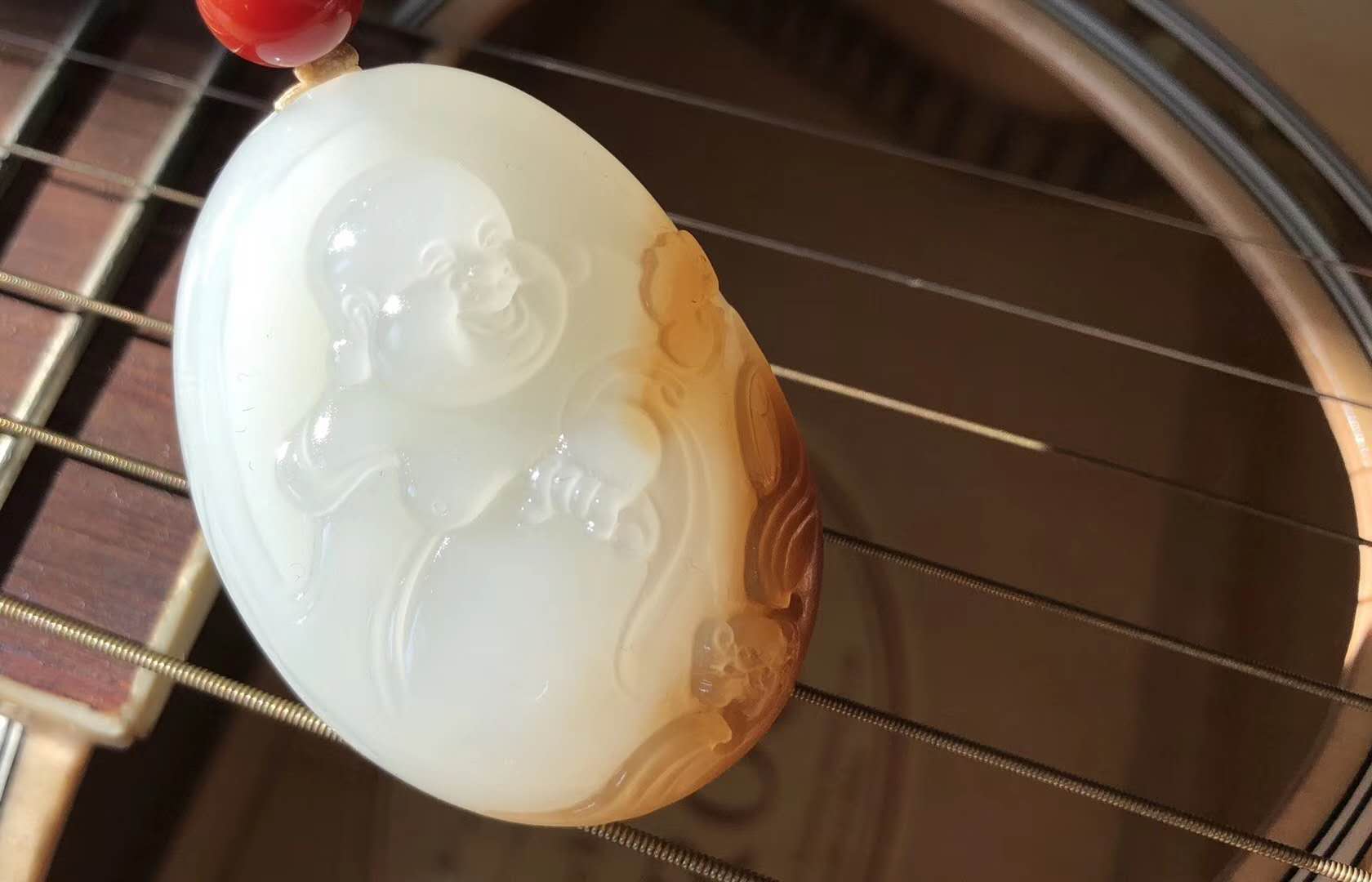 只笑不语.jpg