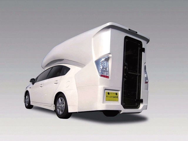 Toyota-Prius-Camper_0003.jpg