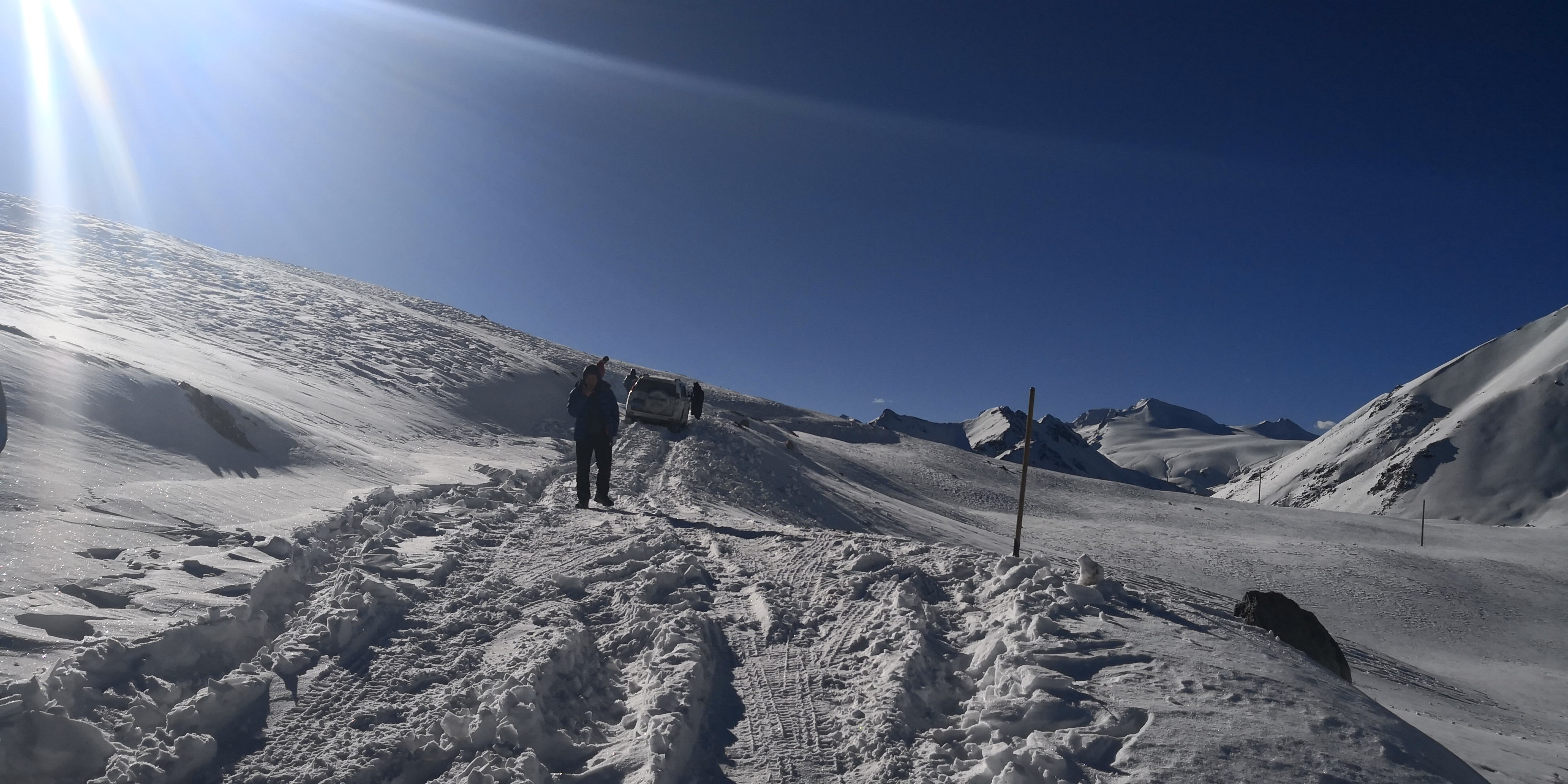 雪山1.jpg