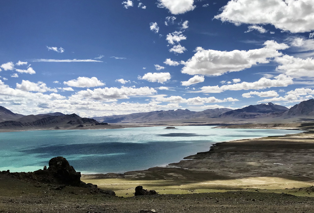 在文布乡当穹村，观当穹错。