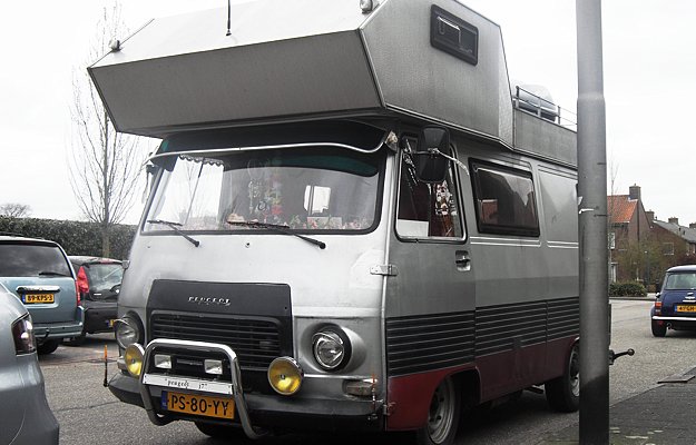 peugeot-j7-camper-1979.jpg