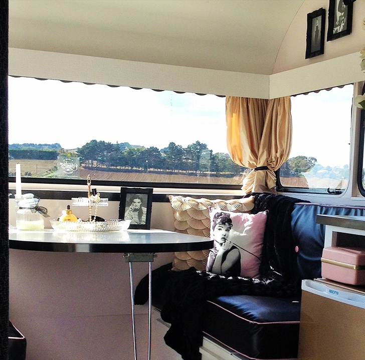 vintage-caravan-dolly-07.jpg