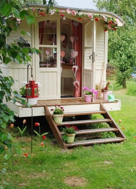 Glamper-Playhouse-remodel-ideas_86.jpg