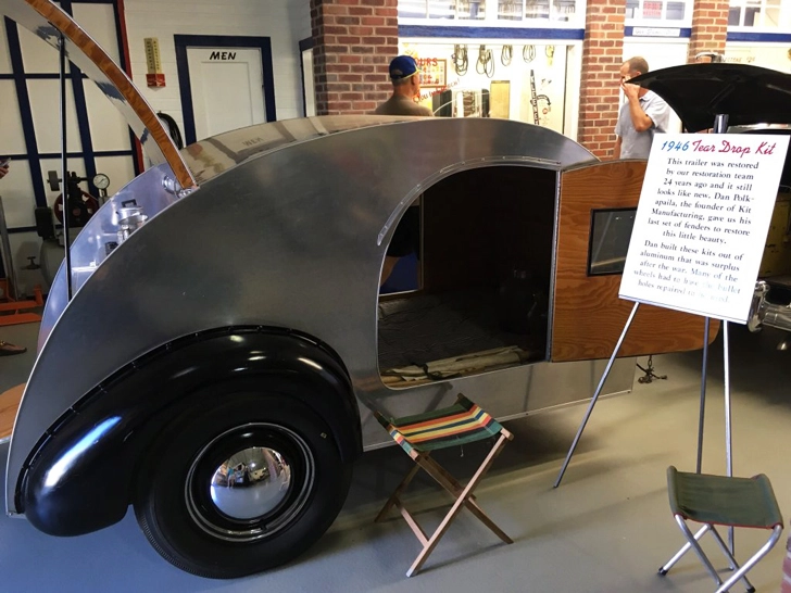 1946年的小拖挂房车