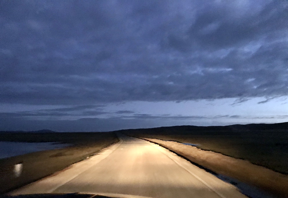 天还没亮，踏上县道731。