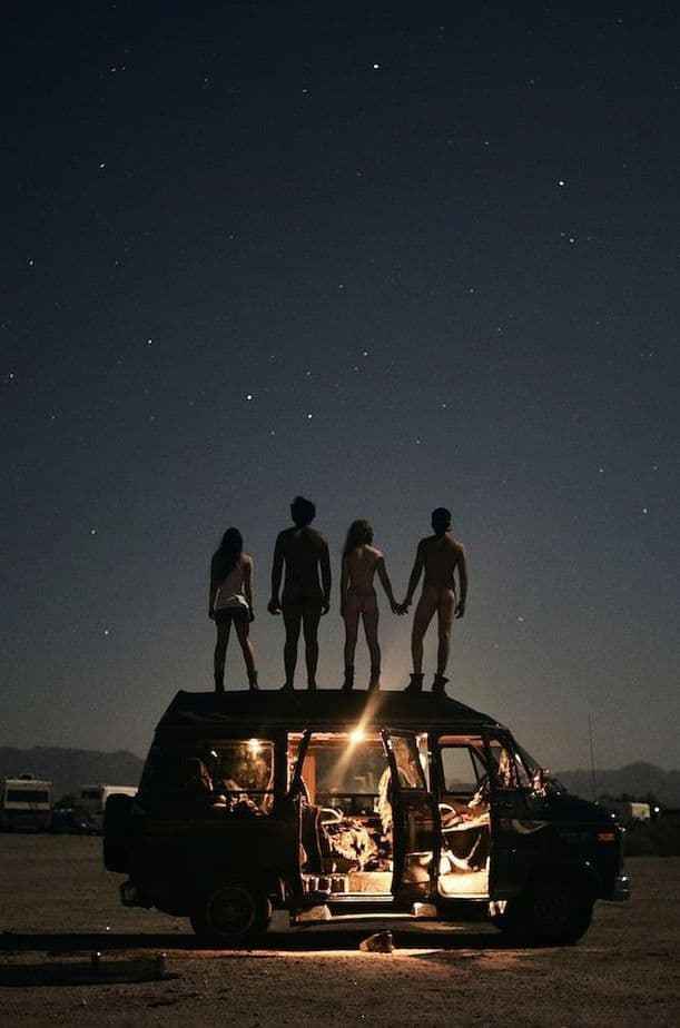Best-Cool-Caravans-Camper-Vans-RVS-Ideas-for-Traavel-Trailers03.jpg
