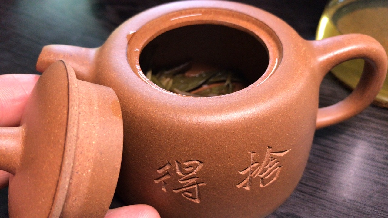 井栏的盖子处理的很好，不容易磕破。