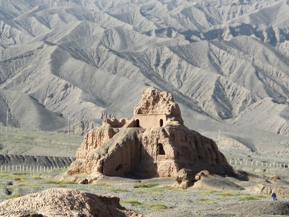 西寺最壮观的佛塔。