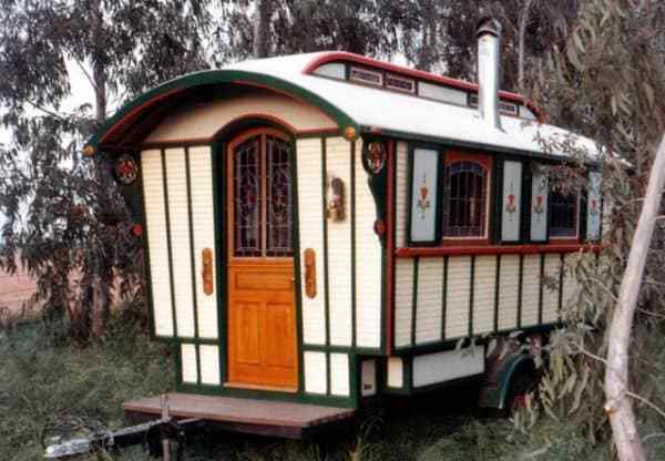 Best-Cool-Caravans-Camper-Vans-RVS-Ideas-for-Traavel-Trailers40.jpg