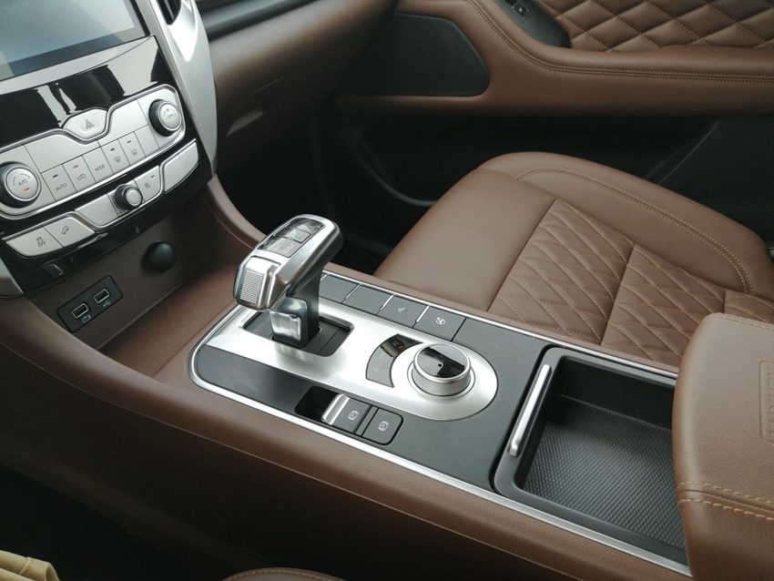 长城炮的设计真的很良心，细节处理的好不说，也特别的显档次。上次一个朋友坐我的炮都是赞不绝口，说这车比 ...