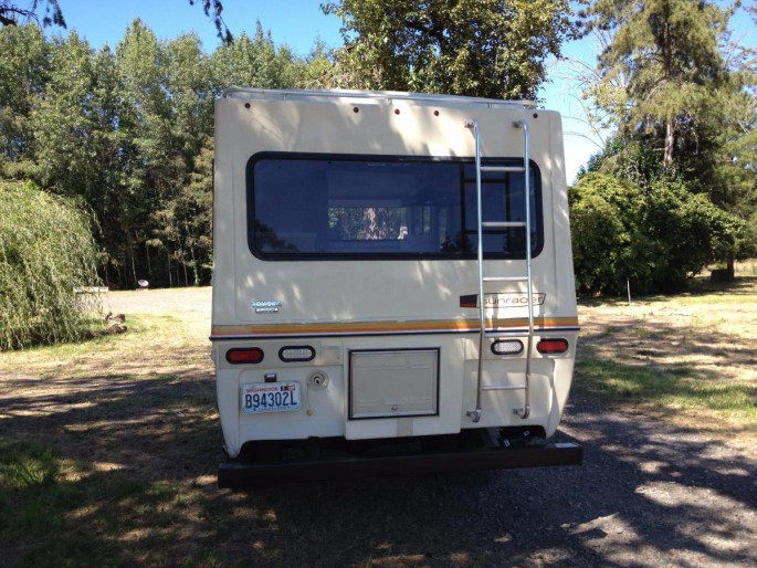 Toyota-Sunrader-4x4-RV-Motorhome-6-685x514.jpg
