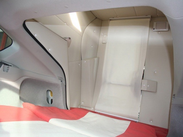 Toyota-Prius-Camper_0006.jpg