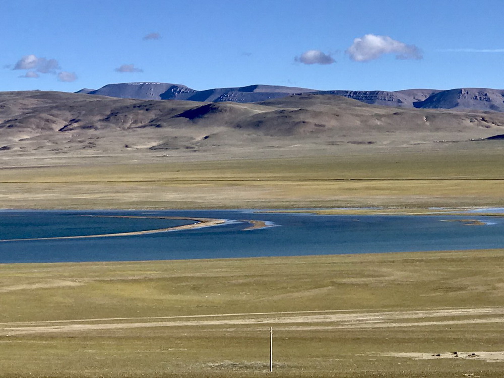 措勤县的齐格措。