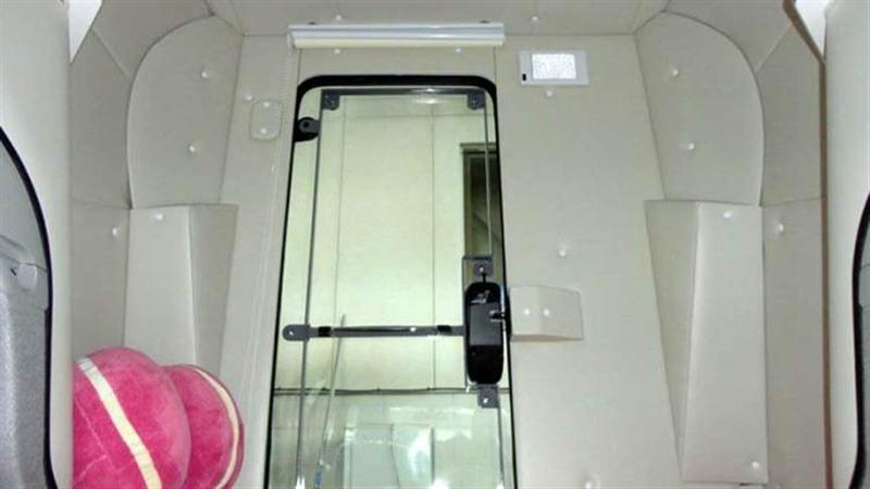 toyota_prius_relax_cabin_camper_conversion_05-Medium.jpg