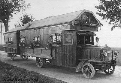 Fahrbares-Landhaus-1922.jpg