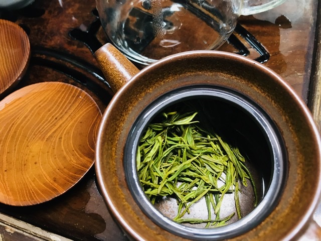 很淡的颜色