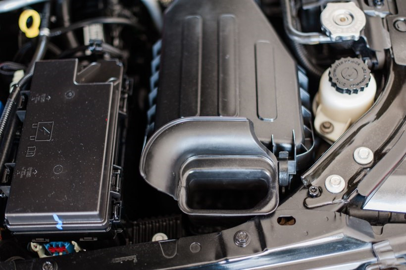 空气从原厂的导风口进入到原厂风箱。