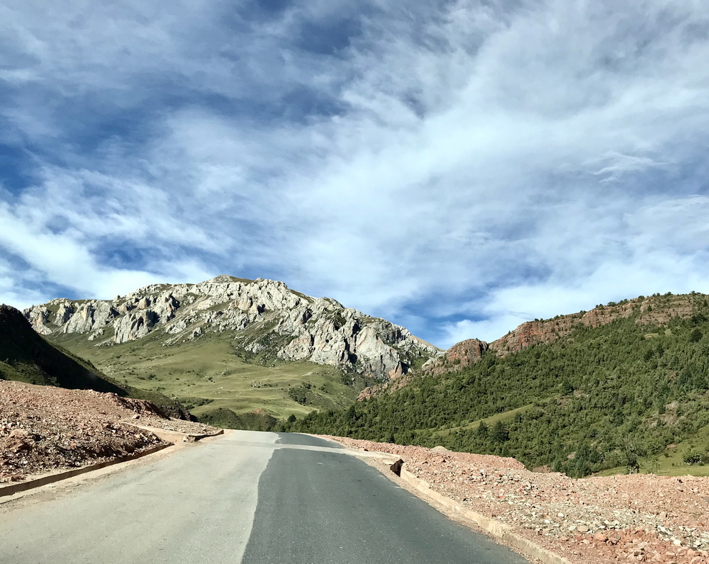 车行一分钟后，即将离开美丽的西藏！