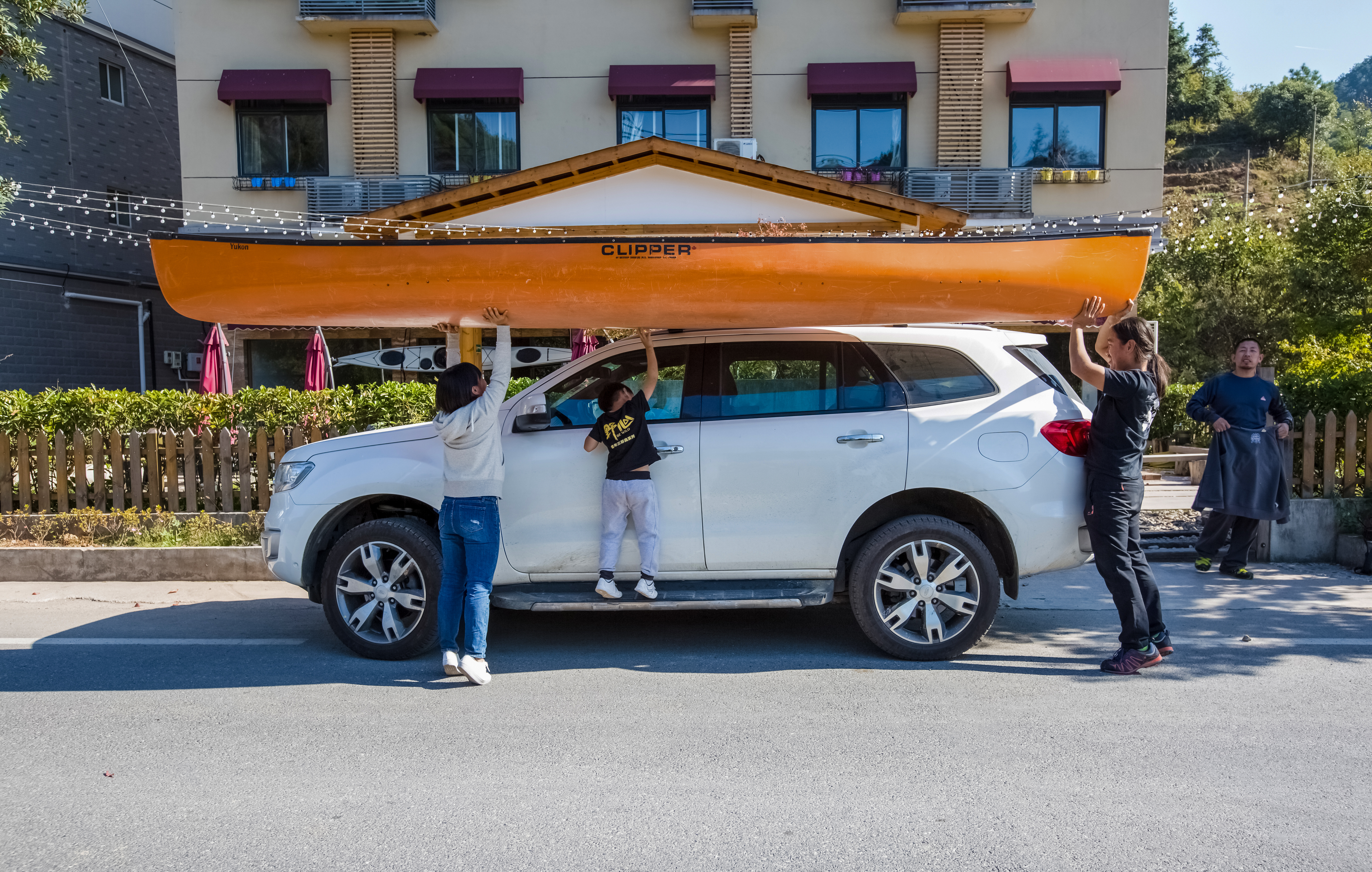 从南北极归来后,我与你分享撼路者日常越野与