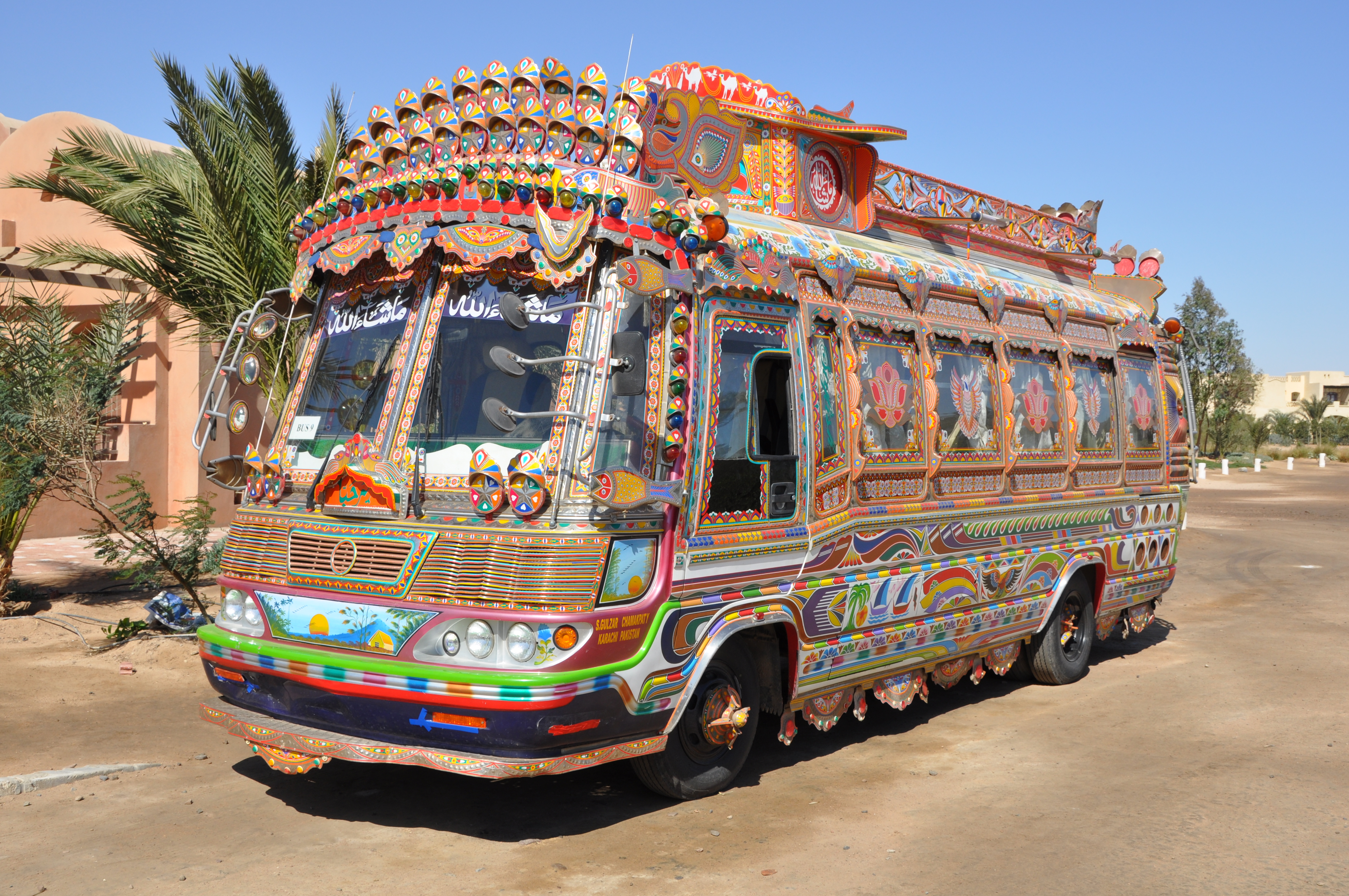 El_Gouna_Bus_R01.jpg