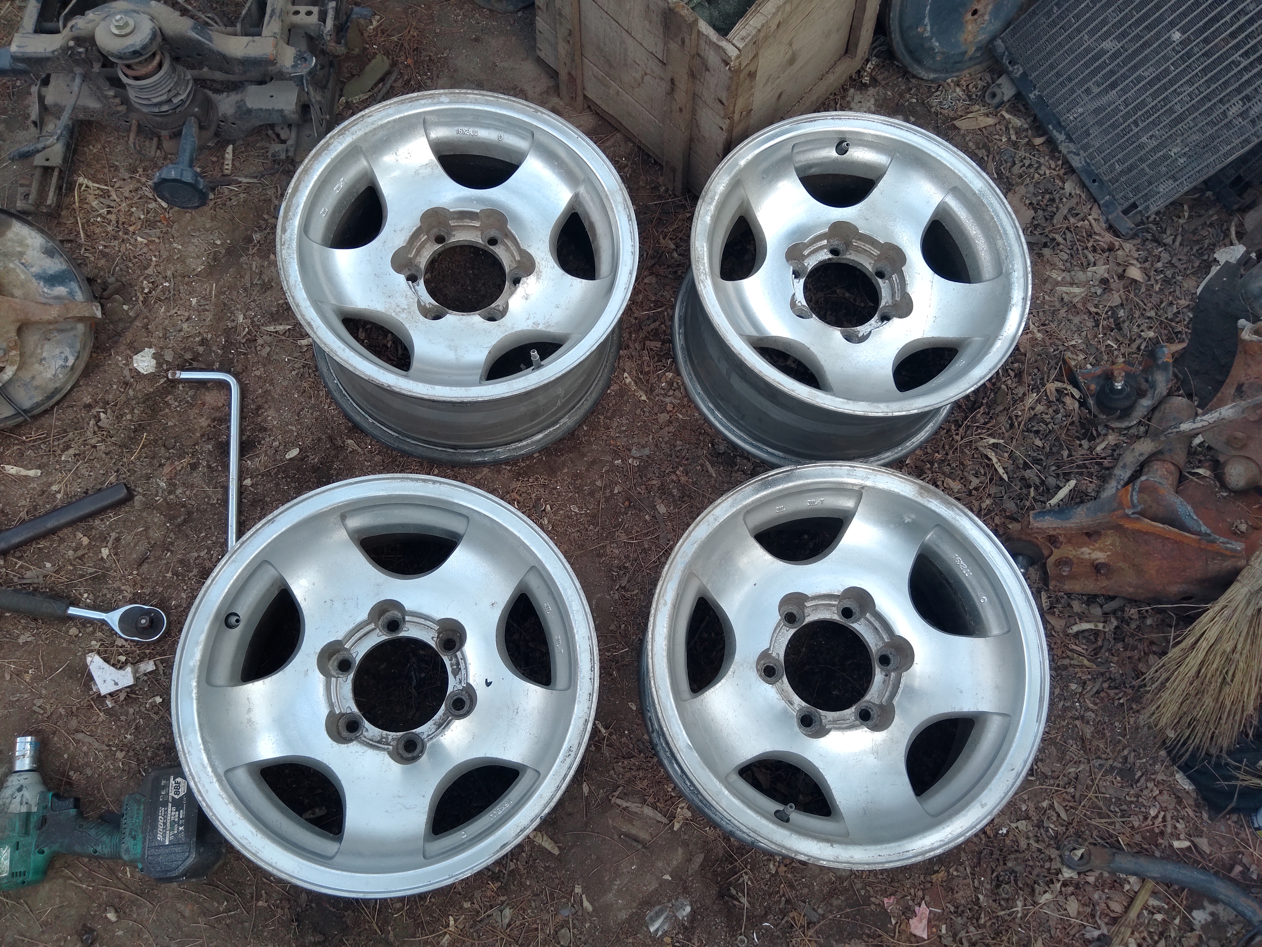 铝轮毂16寸，1000一套四个