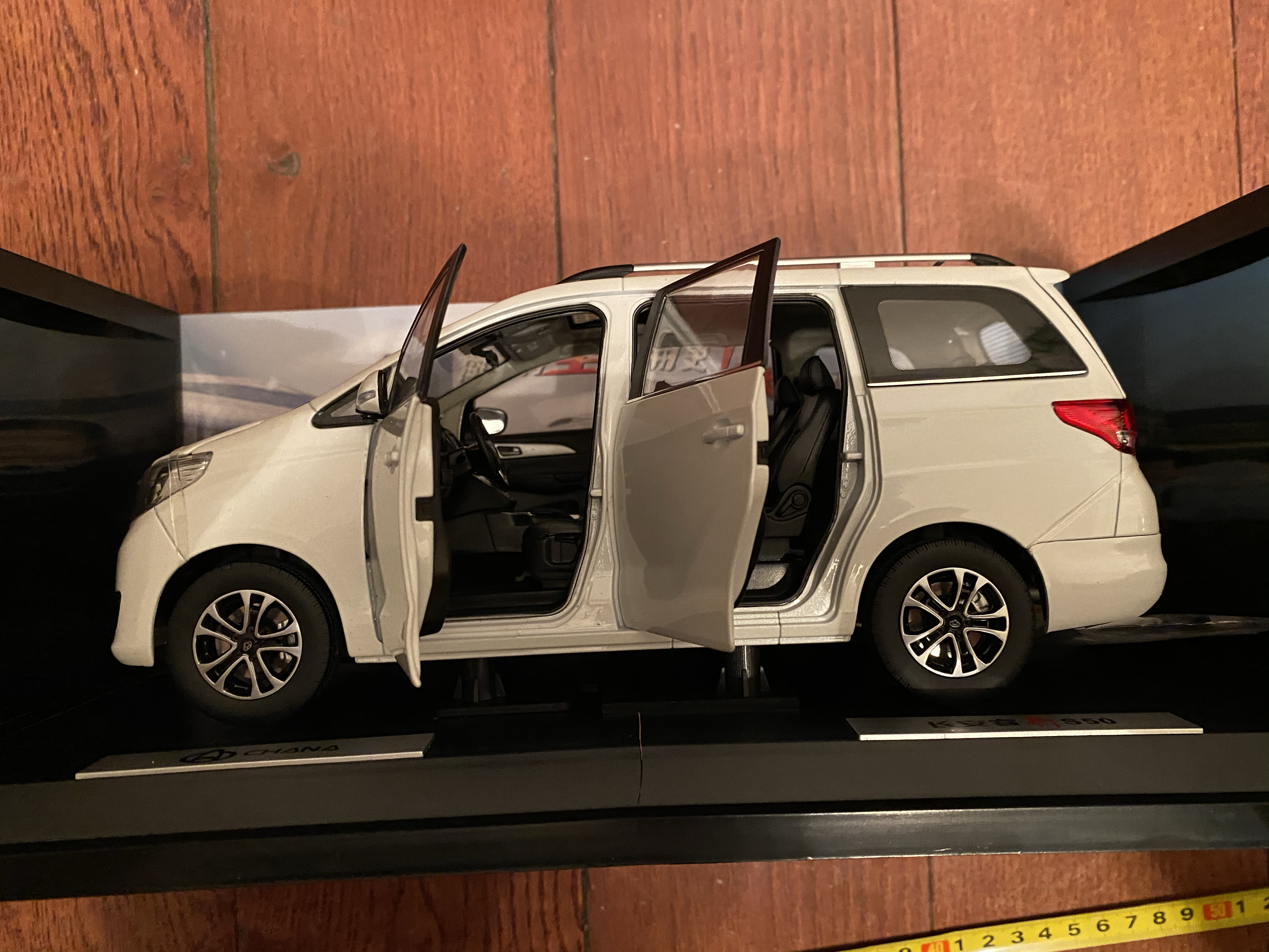 车门机器盖和天窗尾门全部可以打开