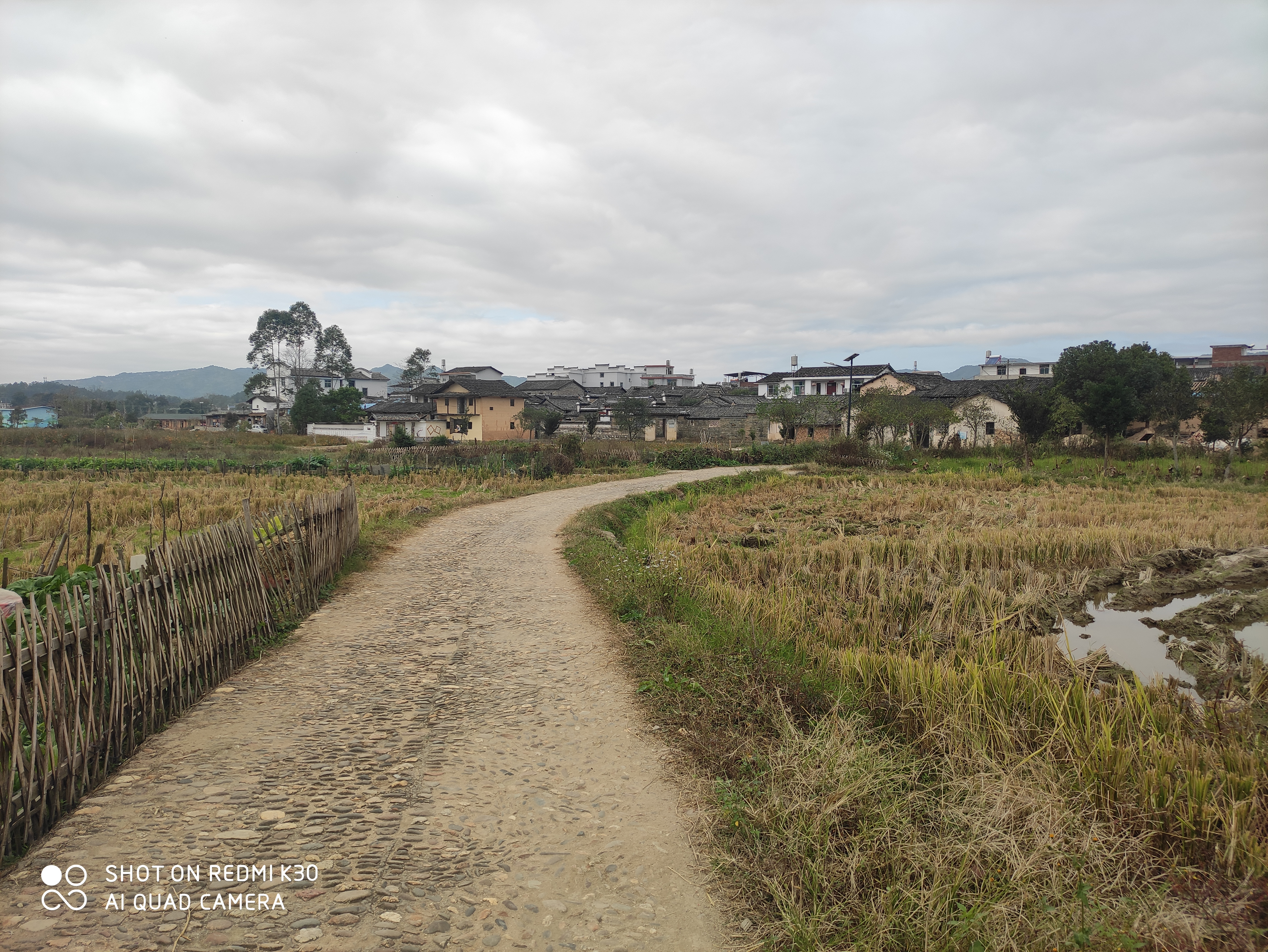 离开长汀县中复村来到长汀县三洲镇