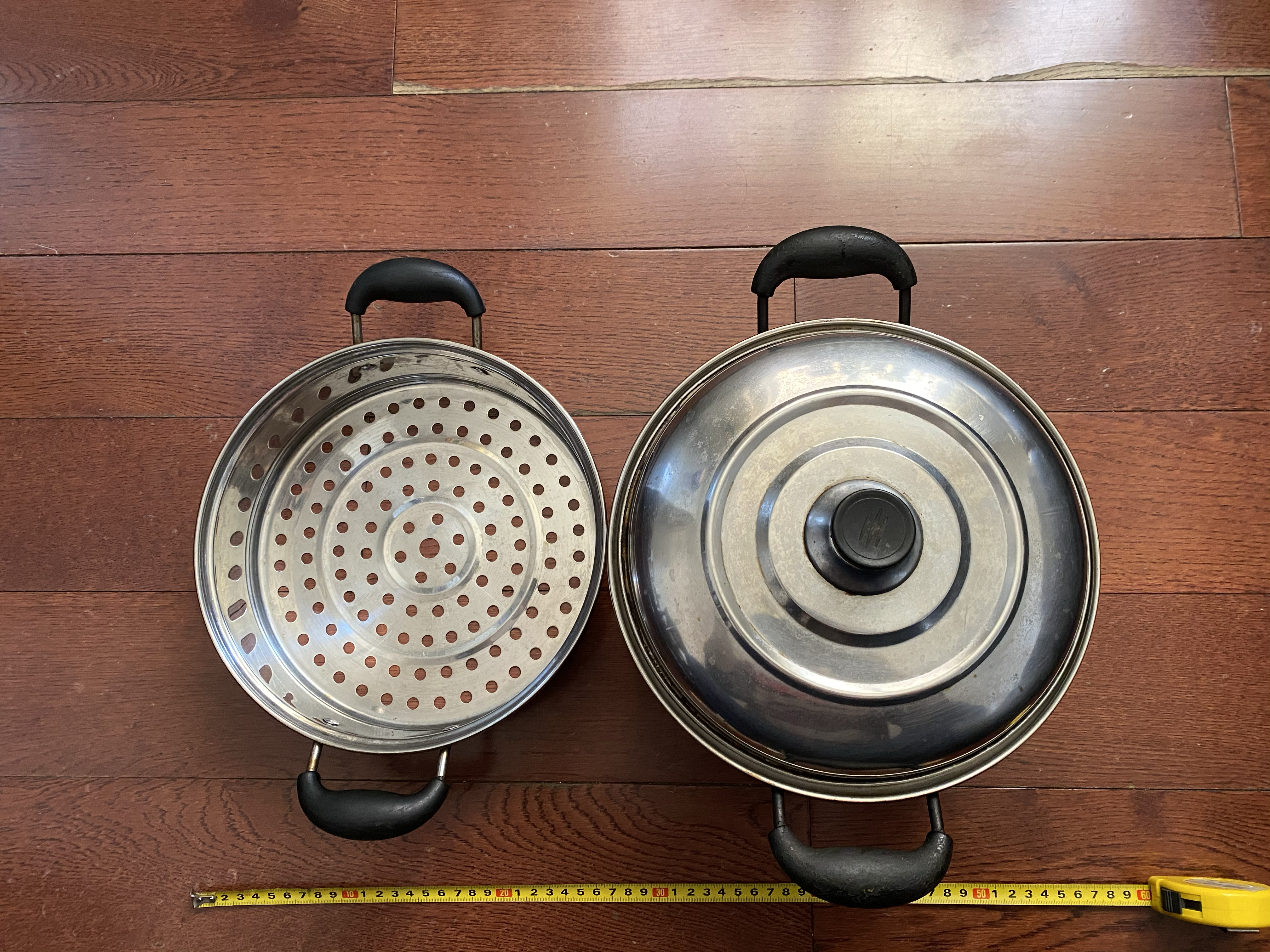 还有些蒸锅煎锅等亲戚给了一堆的厨具库底子等没有来得及一一拍照，到时候一起送给大家 ...